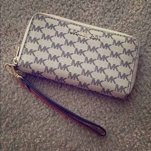Michael Kors Wristlet